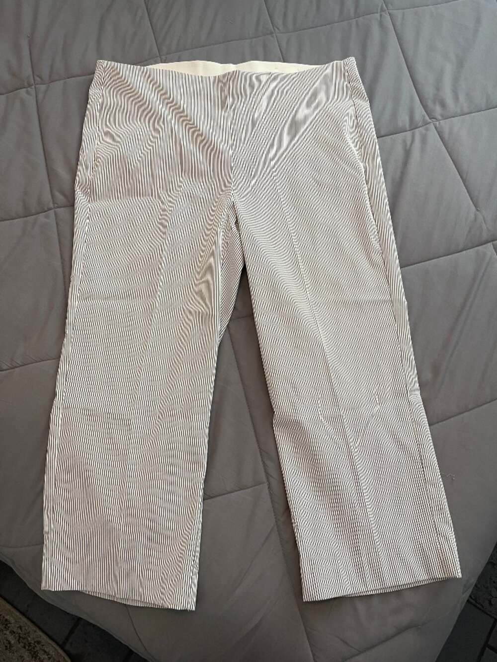 Chico's White Striped Seersucker Ankle Pants Size 3 (US 16)